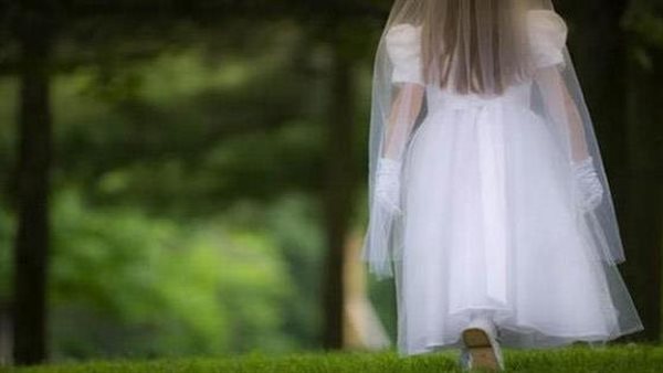 أوهم ضحية بأنها متزوجة رسميًا وكتب عقودًا عرفية للفتيات القاصرات.. بلاغ عاجل للنائب العام ضد مأذون بالدقهلية
