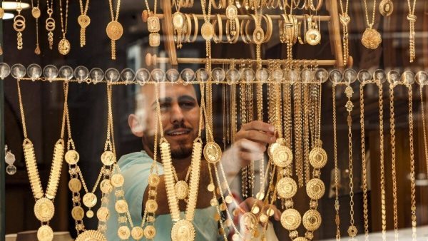 سعر الذهب اليوم الخميس 1-10-2026 تحرك جديد