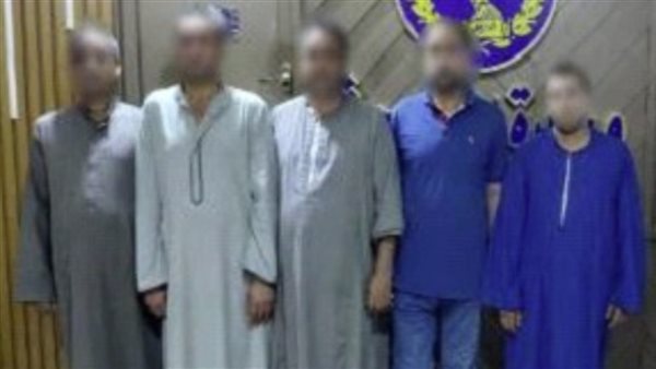 5 إخوات اتلموا على طالب وضربوه جوه الغيط.. كواليس فيديو المشاجرة المروعة في أرض زراعية بطنطا