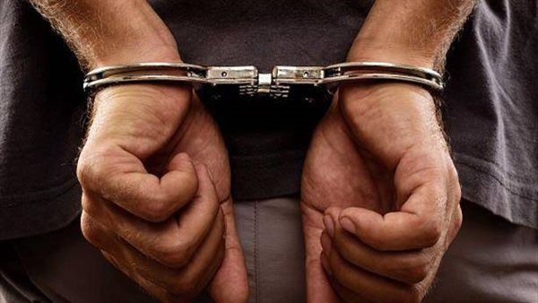 أنهى حياتها جنب بيتها في ظروف غامضة..تفاصيل ضبط المتهم بقتل جدته في قنا