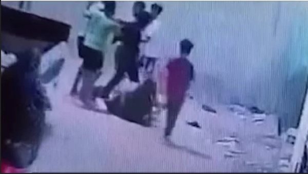 كل ما يشوفني يضربني.. تفاصيل القبض على المتهم بالاعتداء على زوجته بالشرقية | فيديو