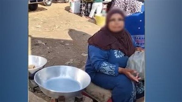بمزاد علني.. كشف حقيقة إتاوات البائعين بـ أحد أسواق الشرقية