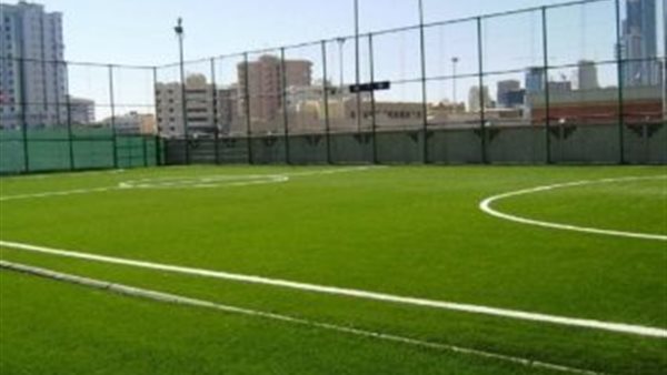 ملعب كرة فى المرج يخترق حظر التجول .. وأحمد موسى يضبطهم على الهواء | فيديو