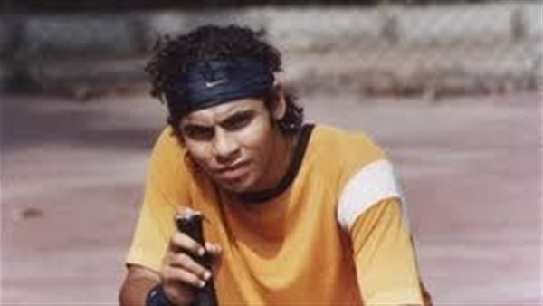 قاهر السرطان أنور الكموني يحكى قصة زواجه من أوكرانية بعد 3 أشهر من زرع النخاع | فيديو