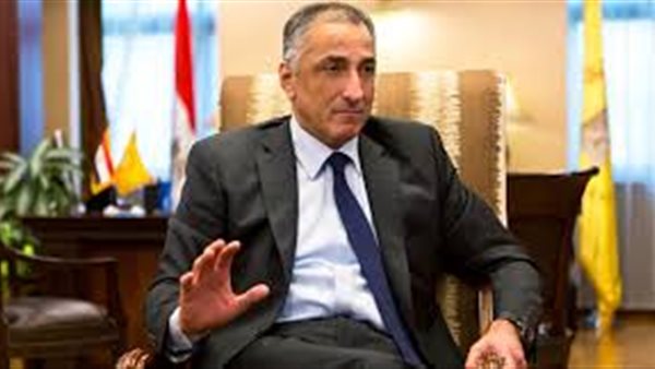 طارق عامر: طباعة العملات النقدية «مكلفة» .. وعلينا البدء فى تحويل التعامل لـ«إلكترونى» | فيديو 