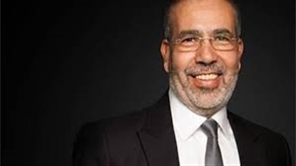 مدحت العدل: الزمالك الحاجة الوحيدة المتعصب فيها وأحمد فتحى لاعب عظيم | فيديو 