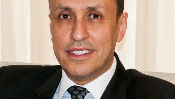 المستشار الصحي بالأمم المتحدة وعضو رجال الأعمال المصريين الأفارقة: الزموا منازلكم