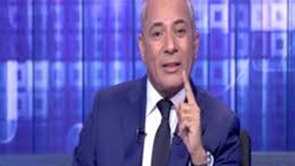 أحمد موسى يحذر من وجود تجمعات أمام البنوك 