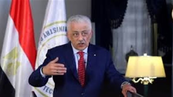 وزير التعليم عن بيع الأبحاث: من يدفع ألف جنيه ليشتري بحث لابنه بيظلمه ويؤذيه | فيديو
