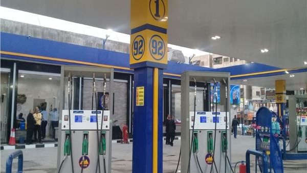 عاجل .. تعرف على أسعار البنزين الجديدة بعد تخفيضها