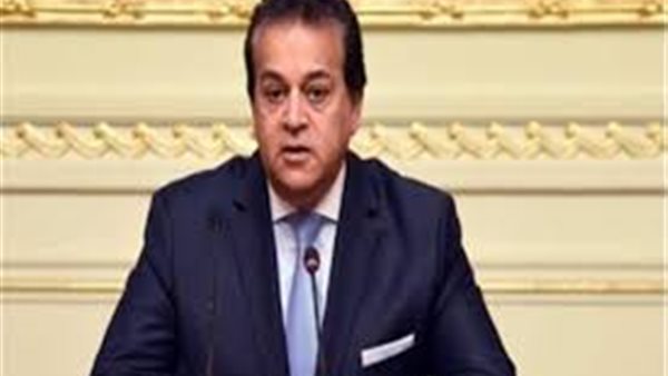 وزير التعليم العالي يكشف تفاصيل قرارات إلغاء امتحانات النقل | فيديو