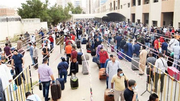 حجر 9 آلاف مصري في مخيم كبد الكويتي 