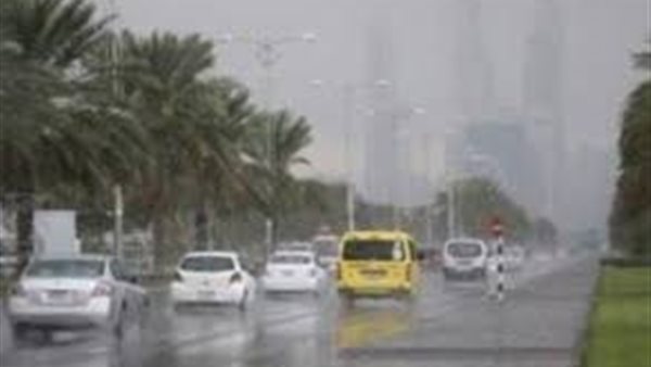 بعد التحذير من منخفض جوي.. تعرف على حالة الطقس اليوم 