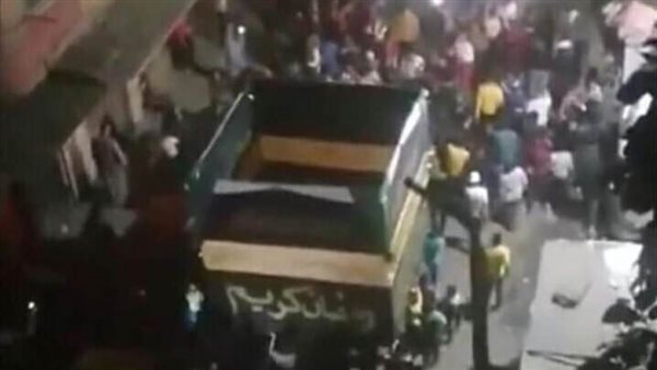 طافوا بمجسم للكعبة.. القبض على منظمي مسيرة الاحتفال برمضان في الاسكندرية | فيديو