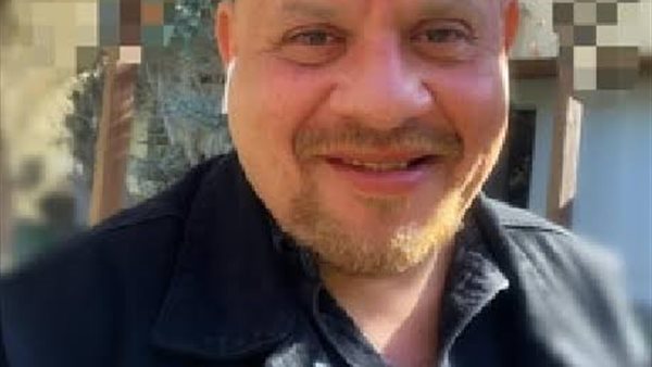 الشنديدي يشيد بتصنيع كبائن تعقيم الافراد مطالبا باستخدامها فى المشروعات القومية لفحص العمال لزيادة الانتاج