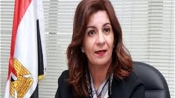 وزيرة الهجرة تكشف تفاصيل مبادرة «خلينا سند ليك» لدعم العالقين | فيديو