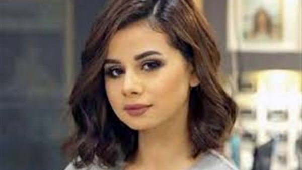 منة عرفة لـ 