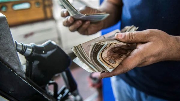 عاجل.. الحكومة تكشف حقيقة زيادة أسعار الوقود والمواد البترولية 