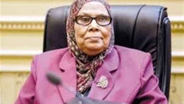 كيف وسوس ابليس لآدم وحواء فى الجنة مع أنه طرده منها؟  آمنة نصير تجيب | فيديو