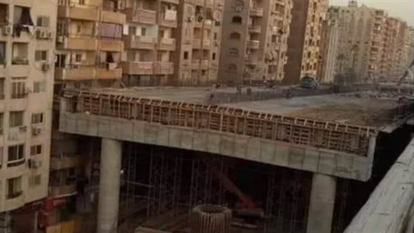 أول رد من محافظة الجيزة بشأن كوبري العمرانية الملاصق للمنازل.. ومصادر : المباني مخالفة 