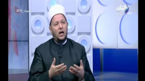 كيف كان يقضي الرسول العشر الأواخر في رمضان؟ الشيخ الشحات العزازي يجيب | فيديو