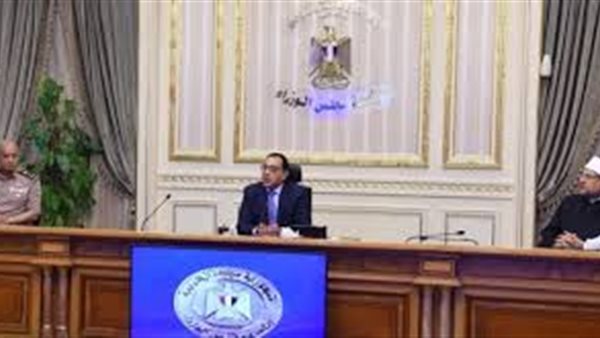 خطة التعايش مع كورونا.. إعادة فتح المساجد والأندية خلال النصف الثاني من يونيو| فيديو