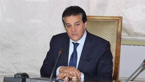 وزير التعليم العالي: 201 إصابة بكورونا داخل قصر العيني الفرنساوي..وأجرينا 37 بحثا إكلينيكيا 