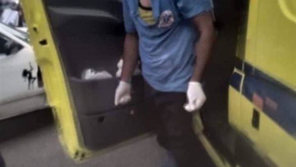 بعد ثورة غضب من رواد السوشيال ميديا .. الأمن يفحص صور التعدي على مسعف بسبب كورونا في القاهرة 