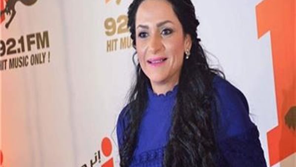 الإذاعية عايدة سعودي: المنافسة لا تزال قوية في استفتاء كأس إينرجي للدراما