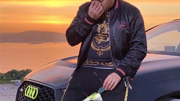 بالفيديو..أيمن السرحاني يعود بعد غياب عبر أنا طلعتك بزاف