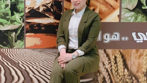 الكاتبة والاستايلست نسمة الجوهري تخوض أولى تجاربها الإذاعية بـ