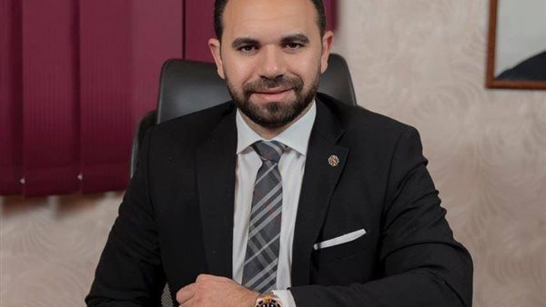 ناشد بالاصطفاف خلف الدولة المصرية.. قيادى بمستقبل وطن يواصل تقديم خدماته لأهالي المنيا