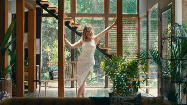 كارول سماحة تحتل المراتب الأولى في تراند تويتر ويوتيوب بعد ساعات قليلة على اصدار 