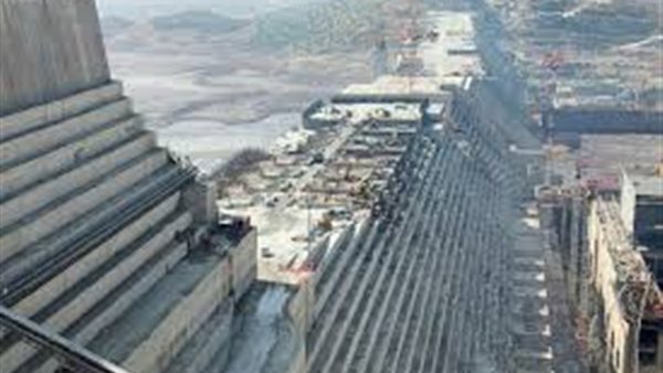 أحمد موسى: «ماشية» إثيوبيا تستهلك مياه أكثر من حصة مصر والسودان | فيديو 