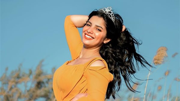 أمل سمير تبدأ التحضير لسيت كوم 