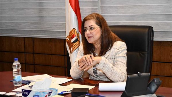 وزيرة التخطيط: الدولة رفعت المعاشات وأقرت علاوات دورية.. ومعدل البطالة تراجع 5.6% | فيديو