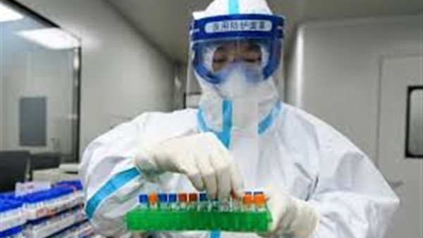 فاوتشي يفجر مفاجأة جديدة عن لقاح كورونا