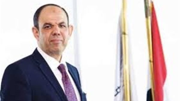 حماية المستهلك يحدد موقفه من شكاوى تضرر الآباء من المصروفات الدراسية | فيديو