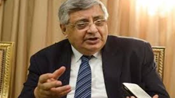 أول تعليق من مستشار الرئيس على انخفاض أعداد الإصابة ولقاحات كورونا 