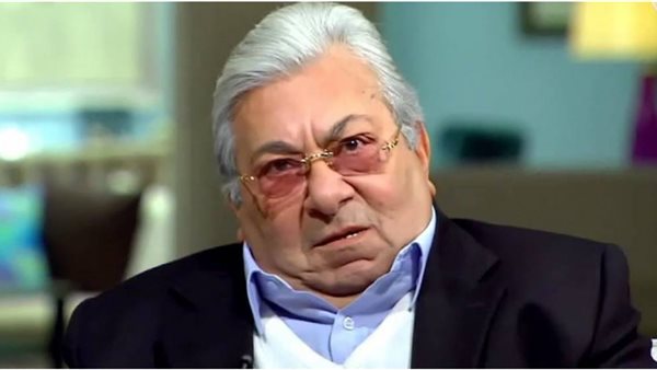 من أول نظرة.. فاروق فلوكس يروي تفاصيل حبه الأول | فيديو