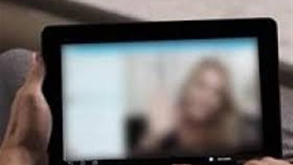 دعاء محمد تكشف سبب نشر زوجها صورها عارية داخل الحمام | فيديو