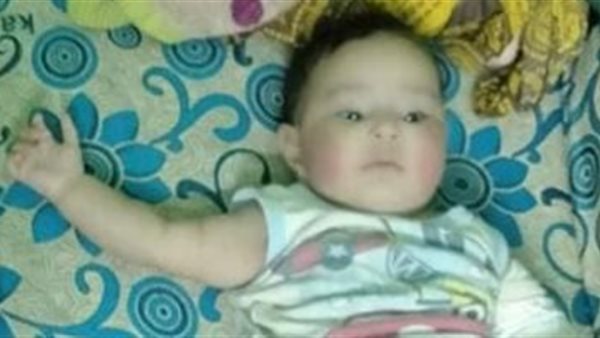 تفاصيل تعذيب أب لطفلته الرضيعة «مكة» | فيديو