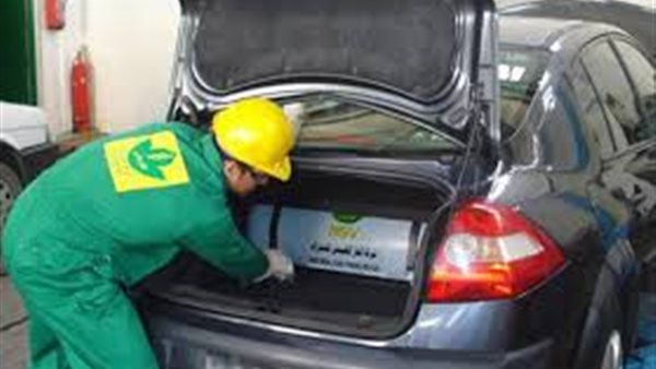 تفاصيل خطة التحول إلى السيارات الكهربائية والغاز الطبيعي | فيديو