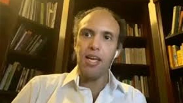 عضو تنسيقية شباب الأحزاب عن افتتاحات اليوم: أكبر مجمع صناعي بالشرق الأوسط | فيديو