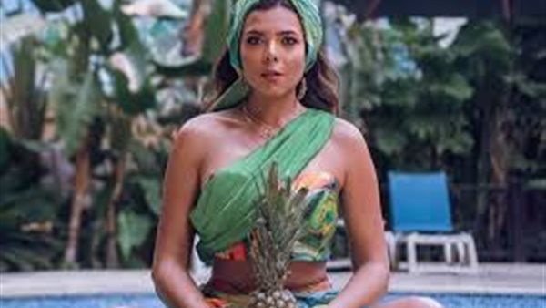 رقصة جريئة لناهد السباعي مع ابنة أخيها | فيديو 