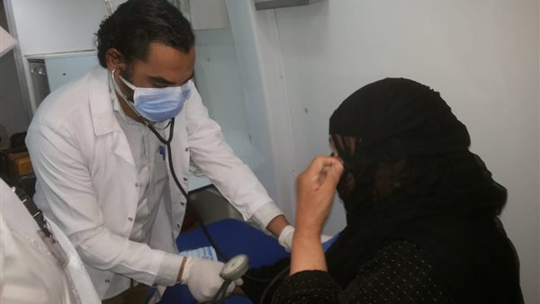 الصحة تعلن مفاجأة سارة لمصابي كورونا بالعزل المنزلي 