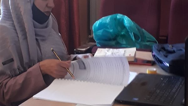 فضيلة قريب تناقش رسالتها عن رواية 