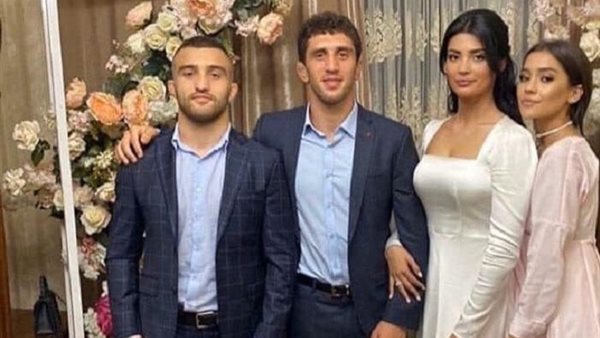 فضيحة في الفرح.. رياضي شهير يطرد عروسه من حفل الزفاف والسبب صادم| فيديو وصور