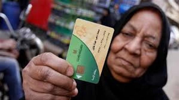 الحكومة تكشف أسباب تأخير إضافة المواليد الجدد على بطاقات التموين