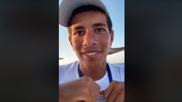 إبراهيم «بائع فريسكا» يروى قصة الفيديو الذي هز «السوشيال ميديا»